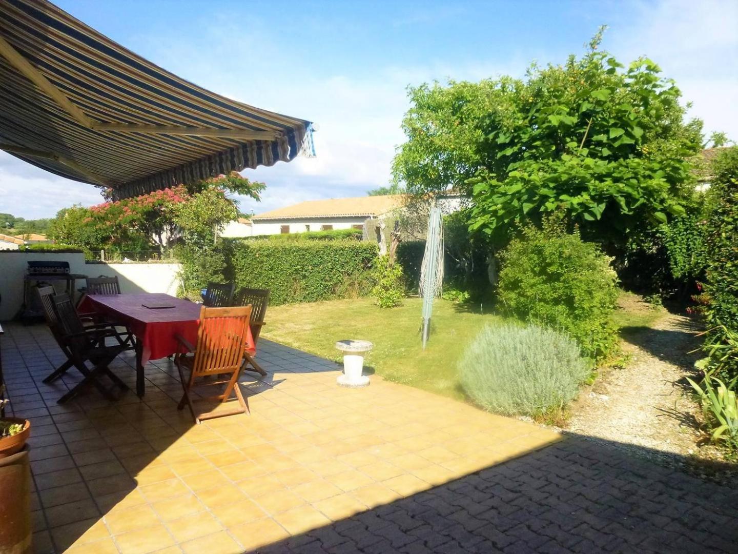 Royan - MAISON de PLAIN-PIED avec jardin clos - QUARTIER RESIDENTIEL Extérieur photo